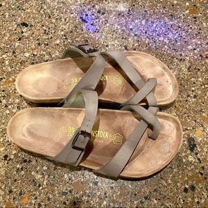 Birkenstock Sandal Tan Size 39